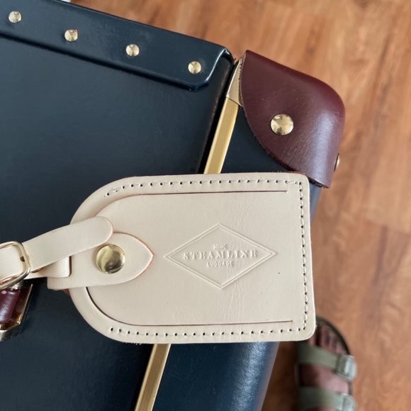 StreamLine Luggage The Architect Spinner - Picture 6 of 16